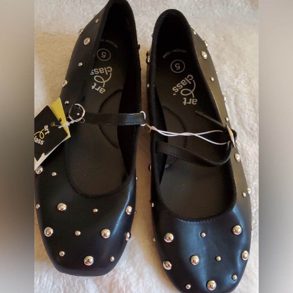 Art Class Black Madison Studded Mary Jane Flats Girls Size 5 NWT Memory Foam